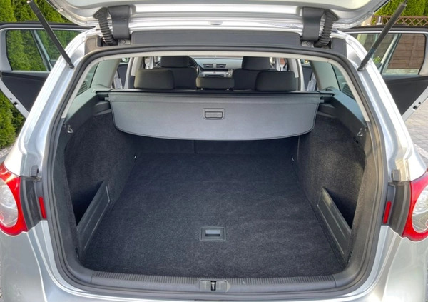Volkswagen Passat cena 17900 przebieg: 230000, rok produkcji 2008 z Bartoszyce małe 704